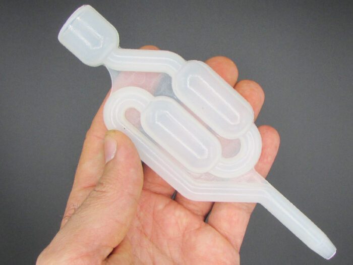 airlock-size-on-hand